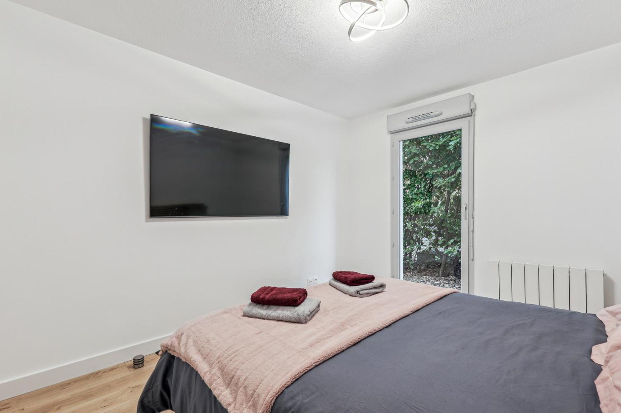 Comfort And Tranquility Near Lyon And Groupama Stadium, 4 Personnes Meyzieu Εξωτερικό φωτογραφία