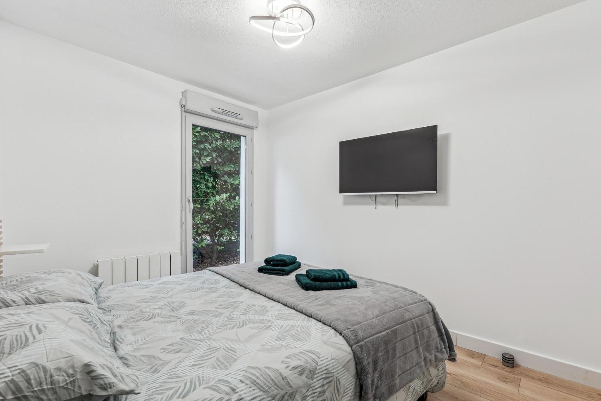 Comfort And Tranquility Near Lyon And Groupama Stadium, 4 Personnes Meyzieu Εξωτερικό φωτογραφία