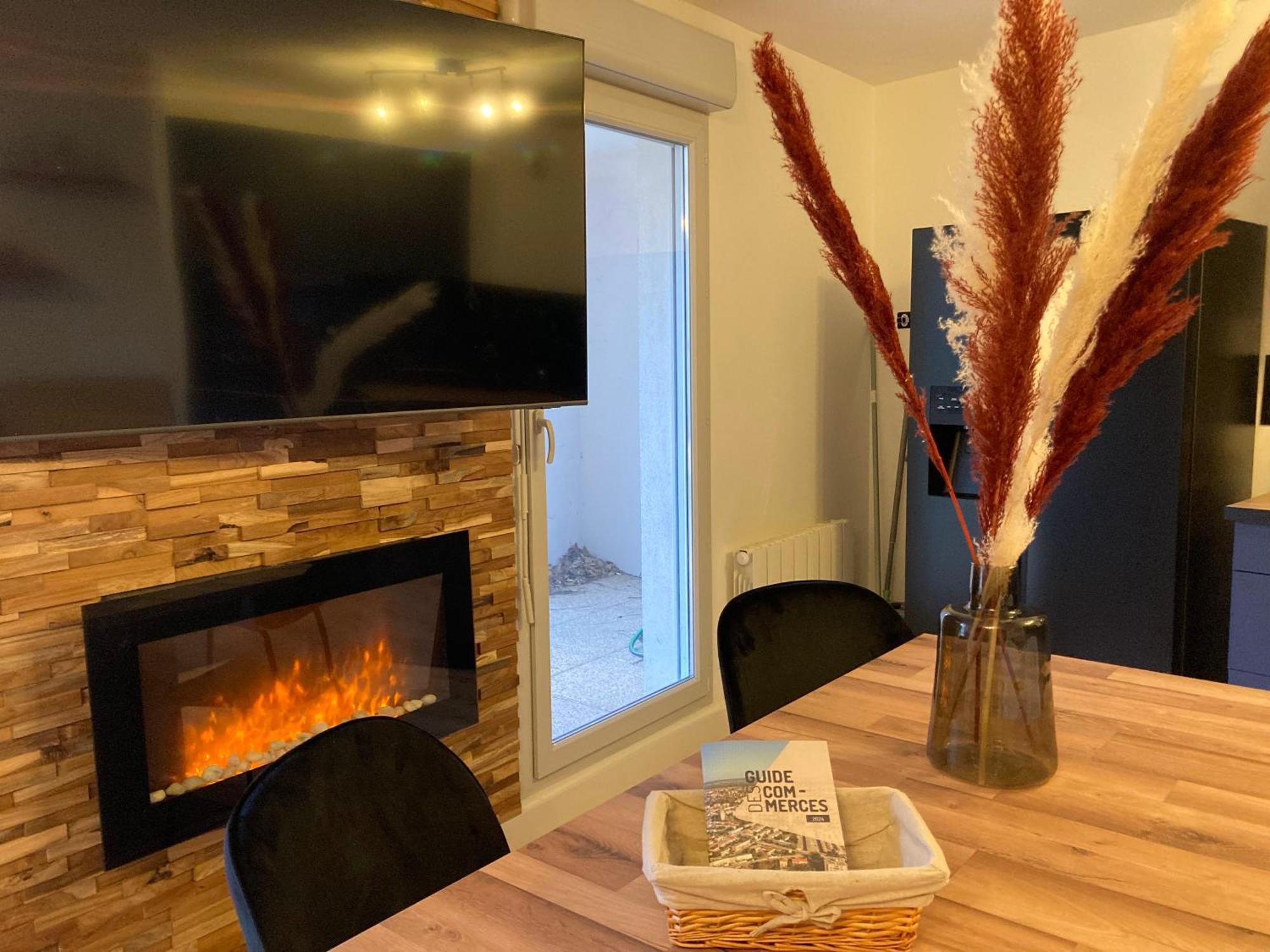 Comfort And Tranquility Near Lyon And Groupama Stadium, 4 Personnes Meyzieu Εξωτερικό φωτογραφία