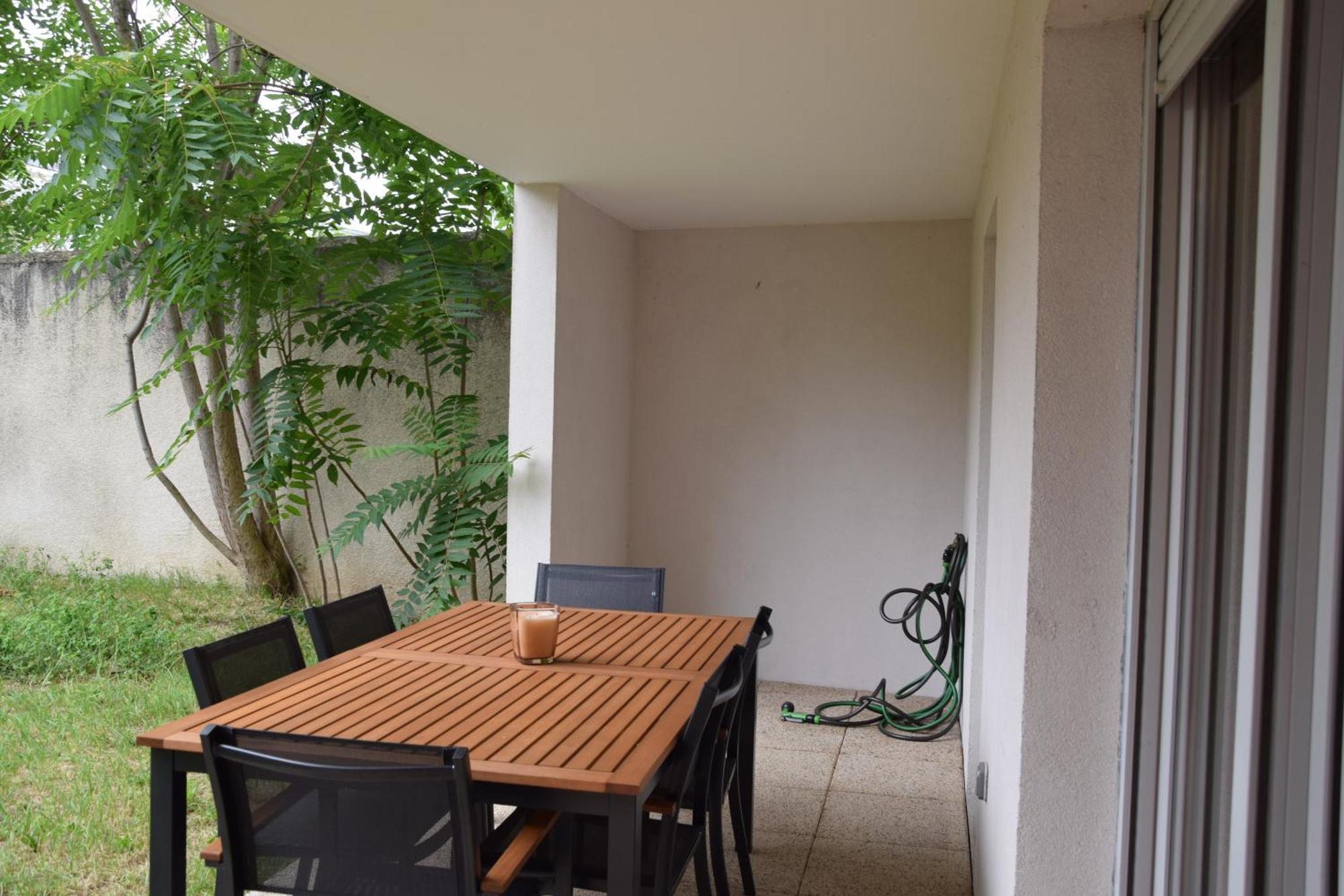 Comfort And Tranquility Near Lyon And Groupama Stadium, 4 Personnes Meyzieu Εξωτερικό φωτογραφία